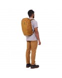 Thule Chasm batoh 26 l TCHB215 - Golden Brown